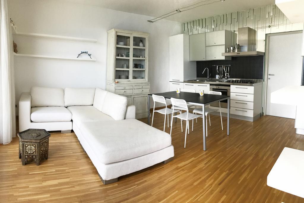 Residence Fairy Tale Bellano Exterior photo